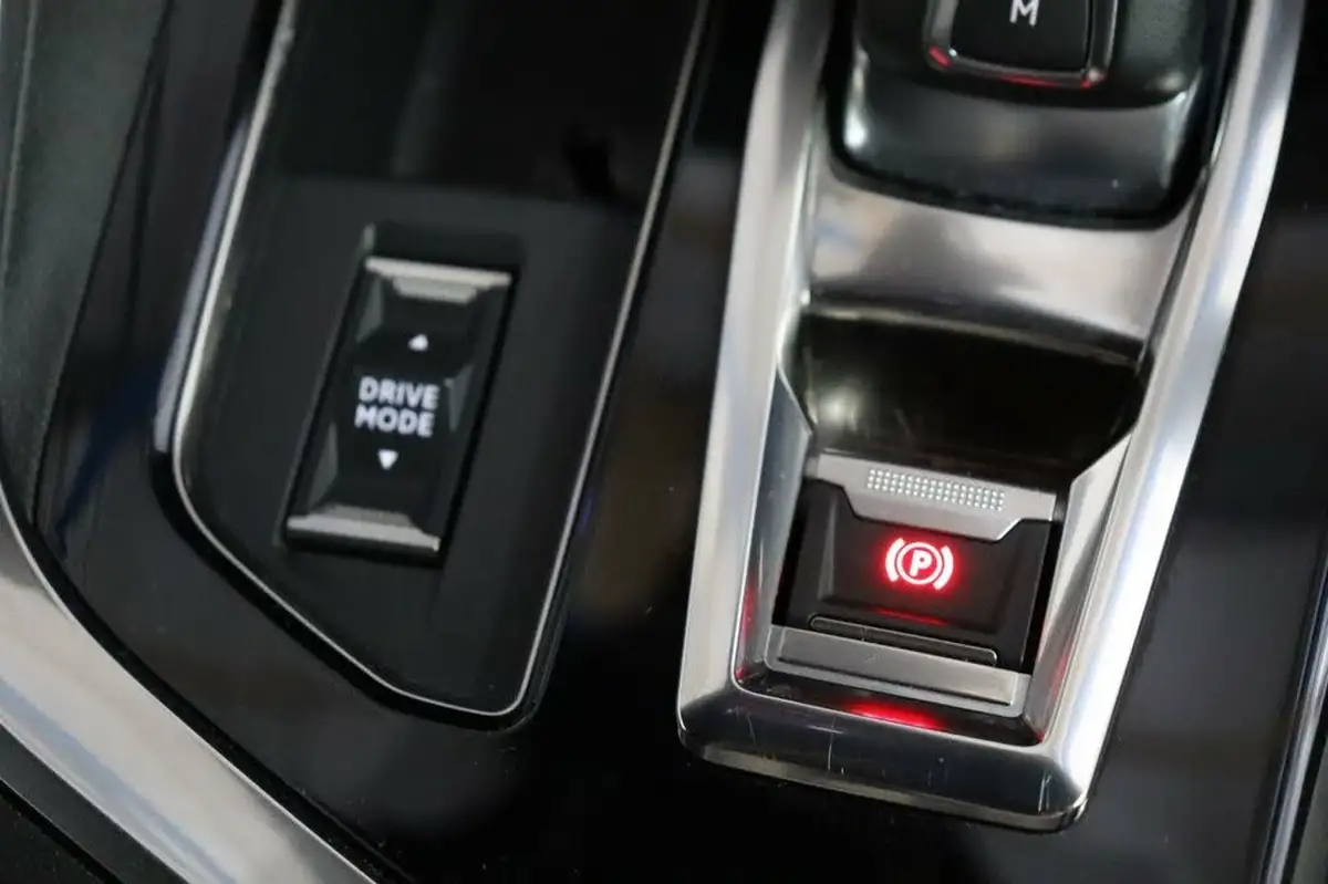 2022-peugeot-3008-suv-15-bluehdi-gt-premium-big-31
