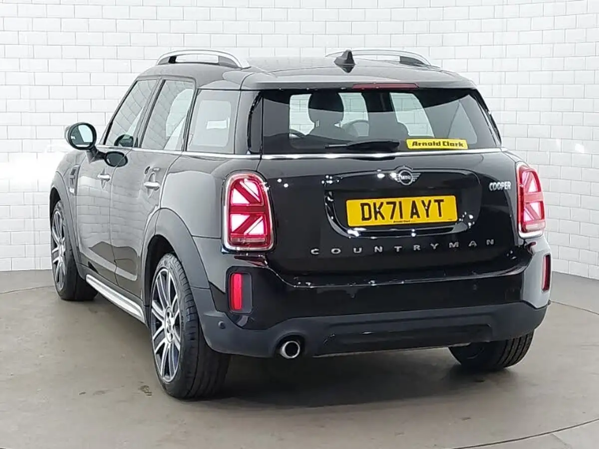 2021-mini-countryman-15-cooper-exclusive-auto-big-1