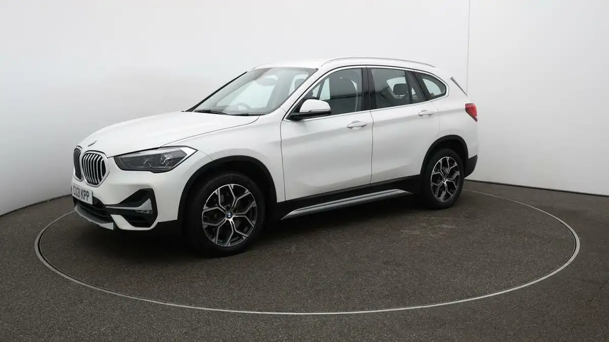 2021-bmw-x1-20-sdrive20i-xline-big-68