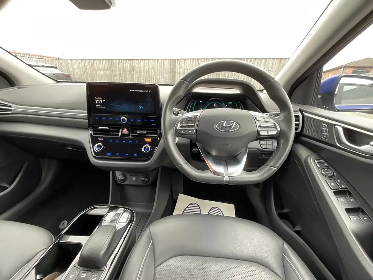 2021-hyundai-ioniq-e-premium-se-electric-100kw-big-10