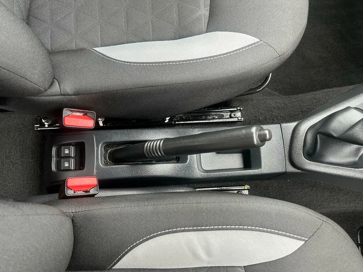 2016-dacia-sandero-stepway-09-tce-laureate-big-55