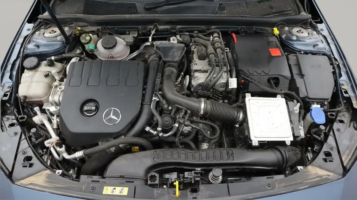 2021-mercedes-benz-a-class-13-a250e-amg-line-executive-saloon-4d-big-19