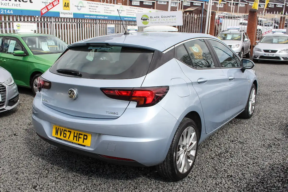 2017-vauxhall-astra-14i-16v-turbo-energy-big-3