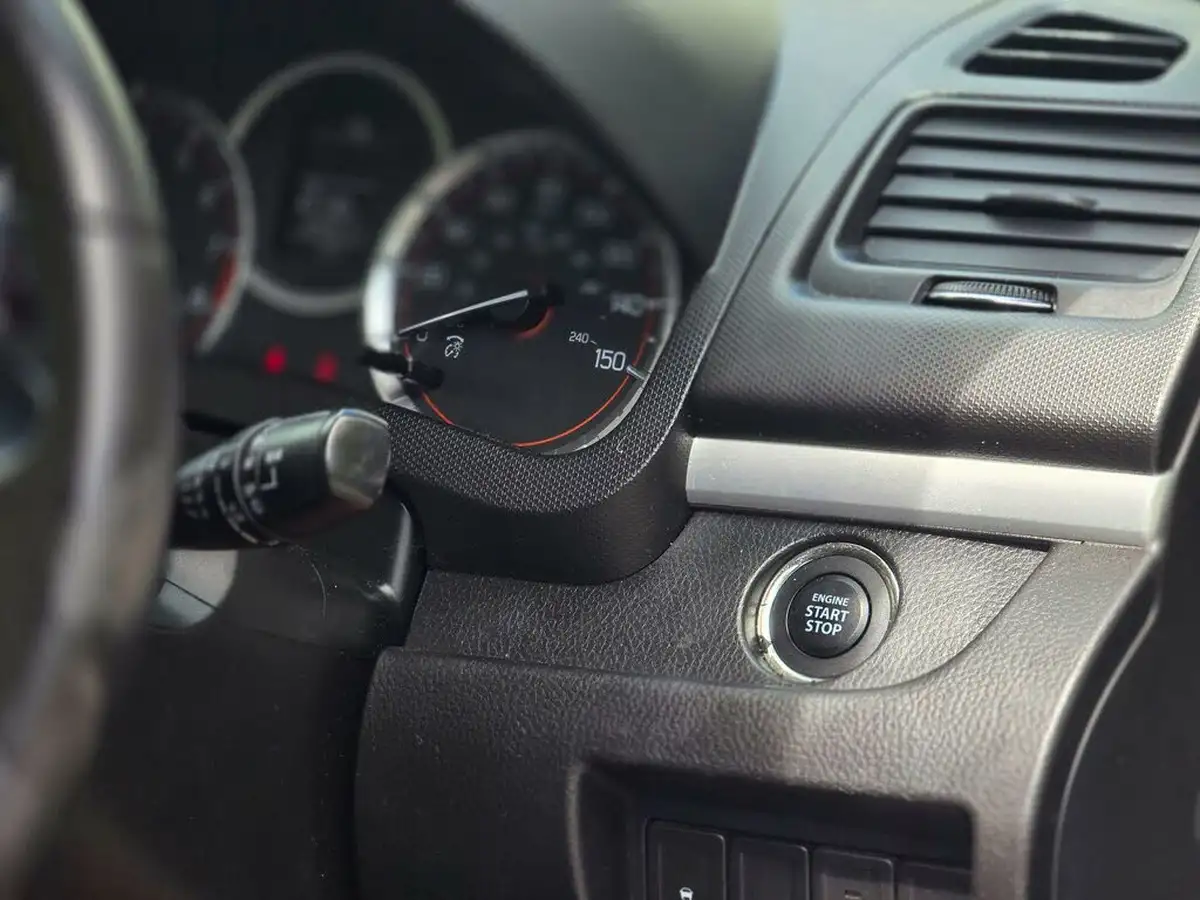 2014-suzuki-swift-16-sport-134bhp-3d-big-46