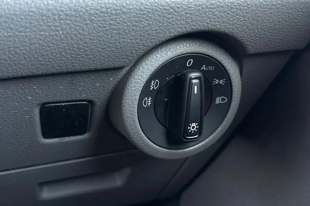 2022-volkswagen-transporter-20tdi-t30-highline-bmt-swb-150pseu6dt-e-panel-van-dsg-big-47