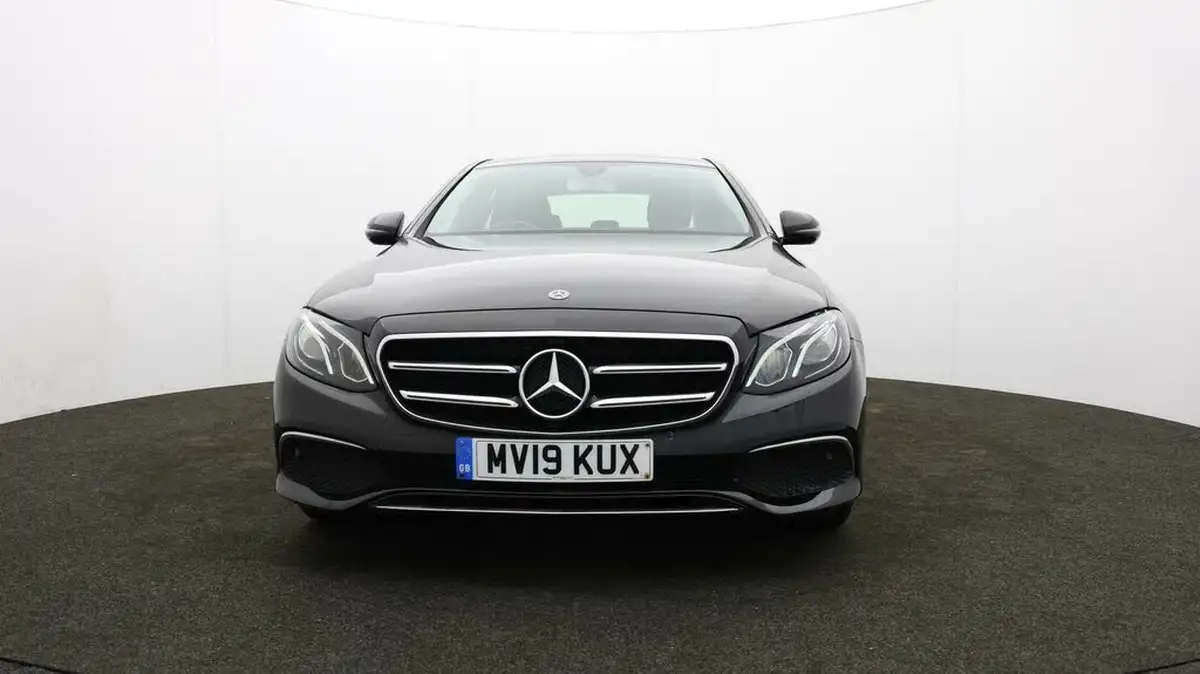 2019-mercedes-benz-e-class-20d-e220d-se-ss-saloon-4d-big-55