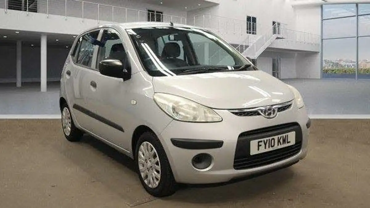 2010-hyundai-i10-12-classic-big-0