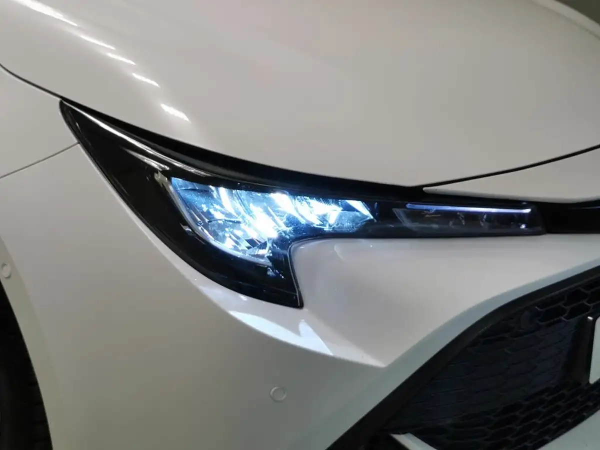 2020-toyota-corolla-20-vvt-i-design-spare-wheel-touring-sports-big-5