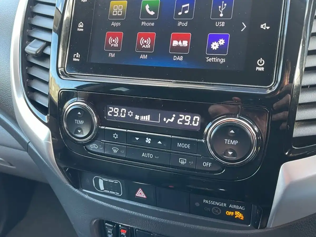 2019-mitsubishi-l200-24di-d-warrior-eu6b-big-29