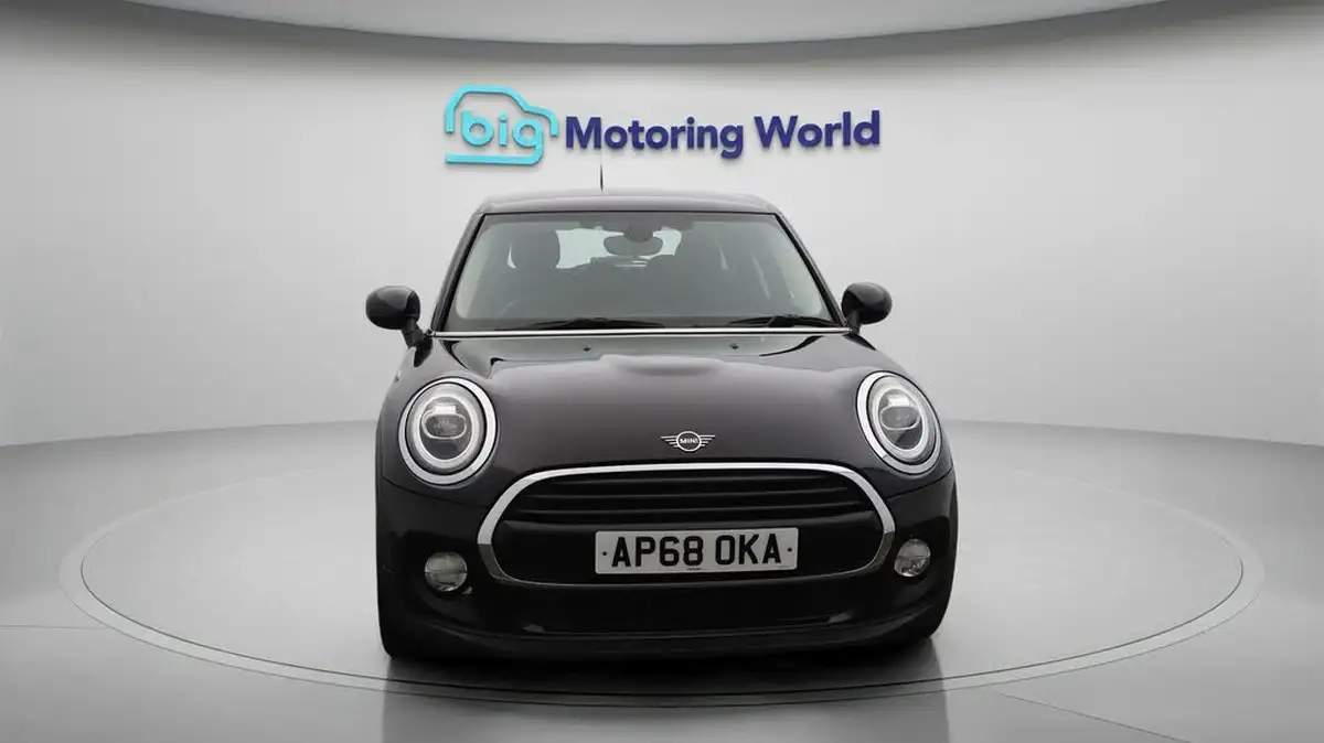 2018-mini-cooper-15-cooper-classic-ss-hatchback-5d-big-2
