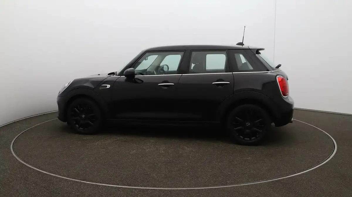 2018-mini-cooper-15-cooper-classic-ss-hatchback-5d-big-47
