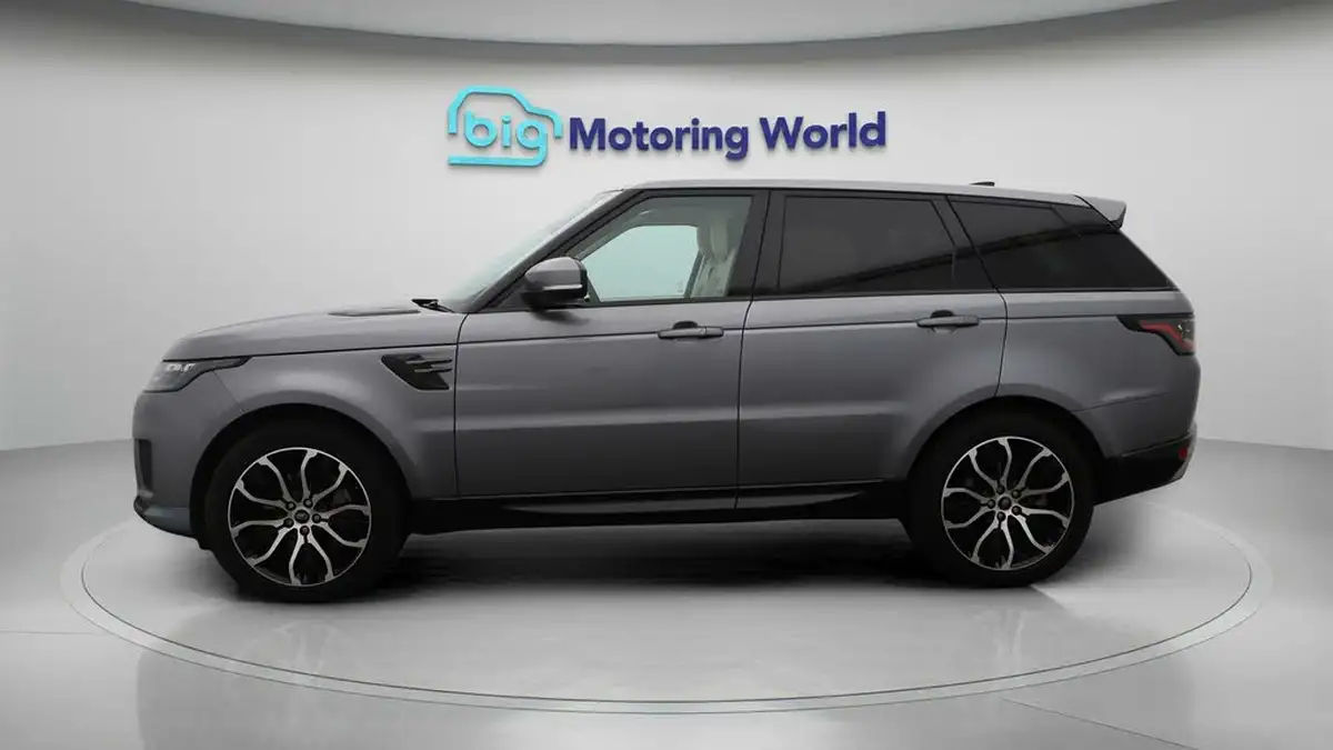 2021-land-rover-range-rover-sport-30-d300-hse-silver-big-4