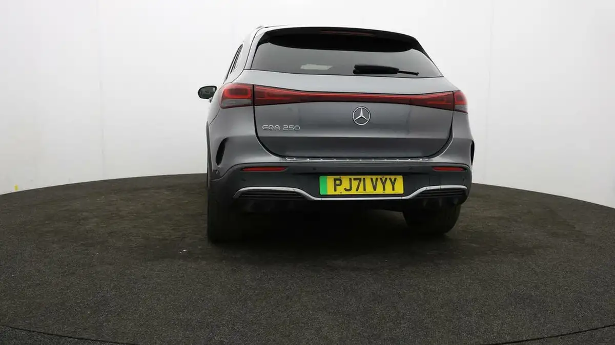 2022-mercedes-benz-eqa-e-eqa-250-amg-line-big-34