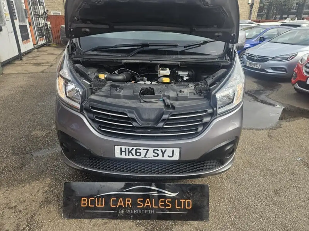 2018-renault-trafic-16dci-ll29-125-sport-nav-energy-125eu6-minibus-9-seats-big-10