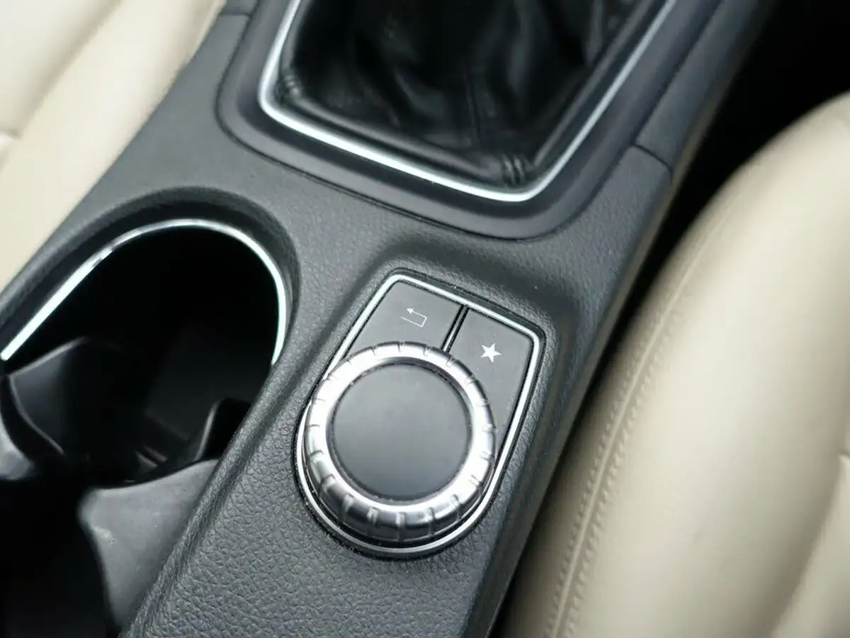 2015-mercedes-benz-b-class-21cdi-b200-sport-executive-big-24