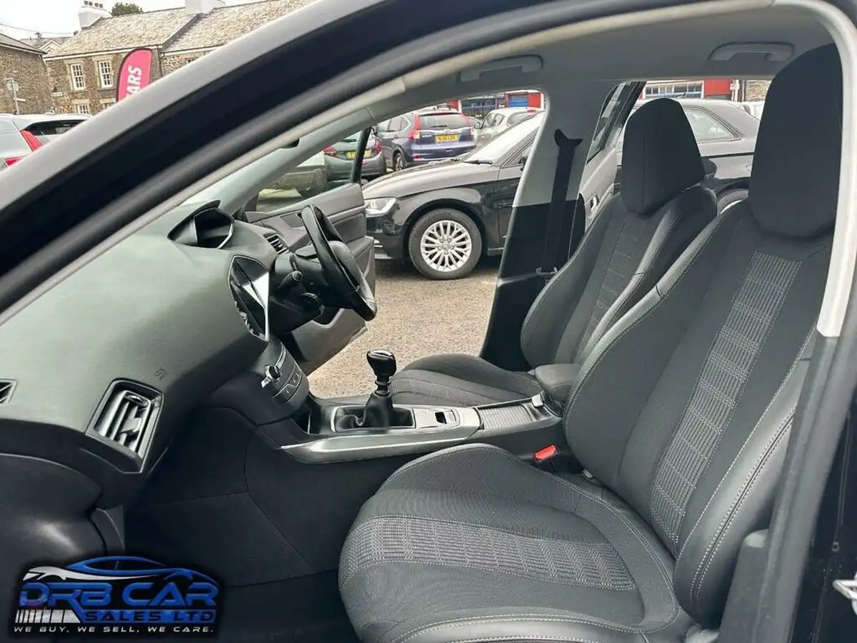 2021-peugeot-308-15-bluehdi-allure-big-18