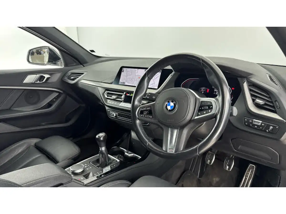 2021-bmw-1-series-15-118i-m-sport-lcp-big-5