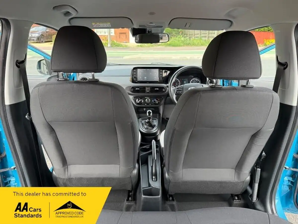2020-hyundai-i10-10-se-connect-auto-big-14
