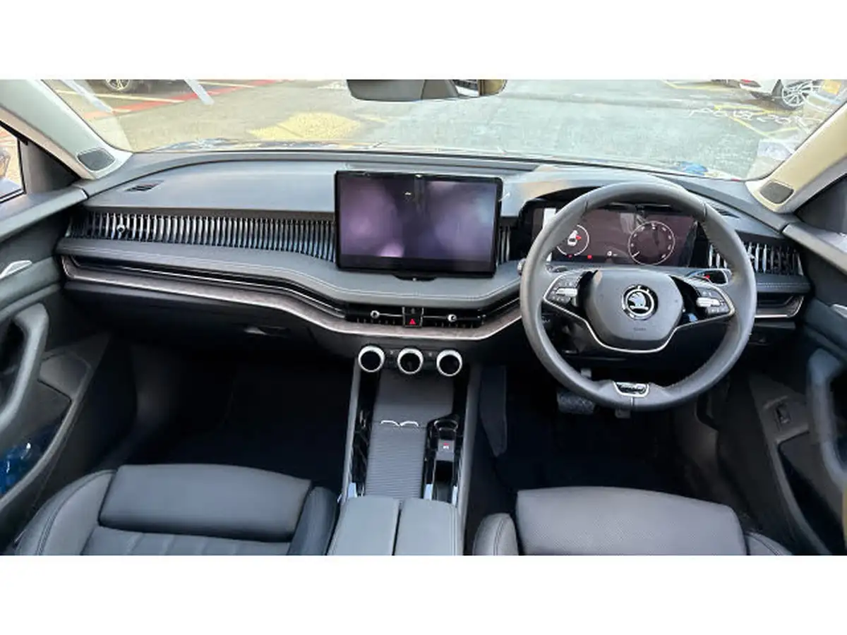 2024-skoda-superb-20tdi-laurin-klement-193ps-4x4-hatchback-big-8