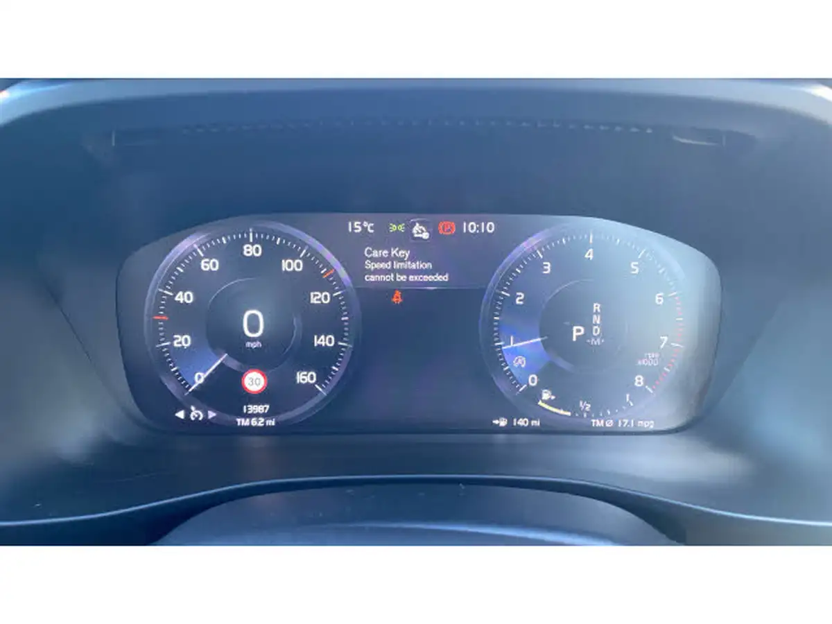 2021-volvo-xc40-15-t3-inscription-pro-161bhp-auto-big-10