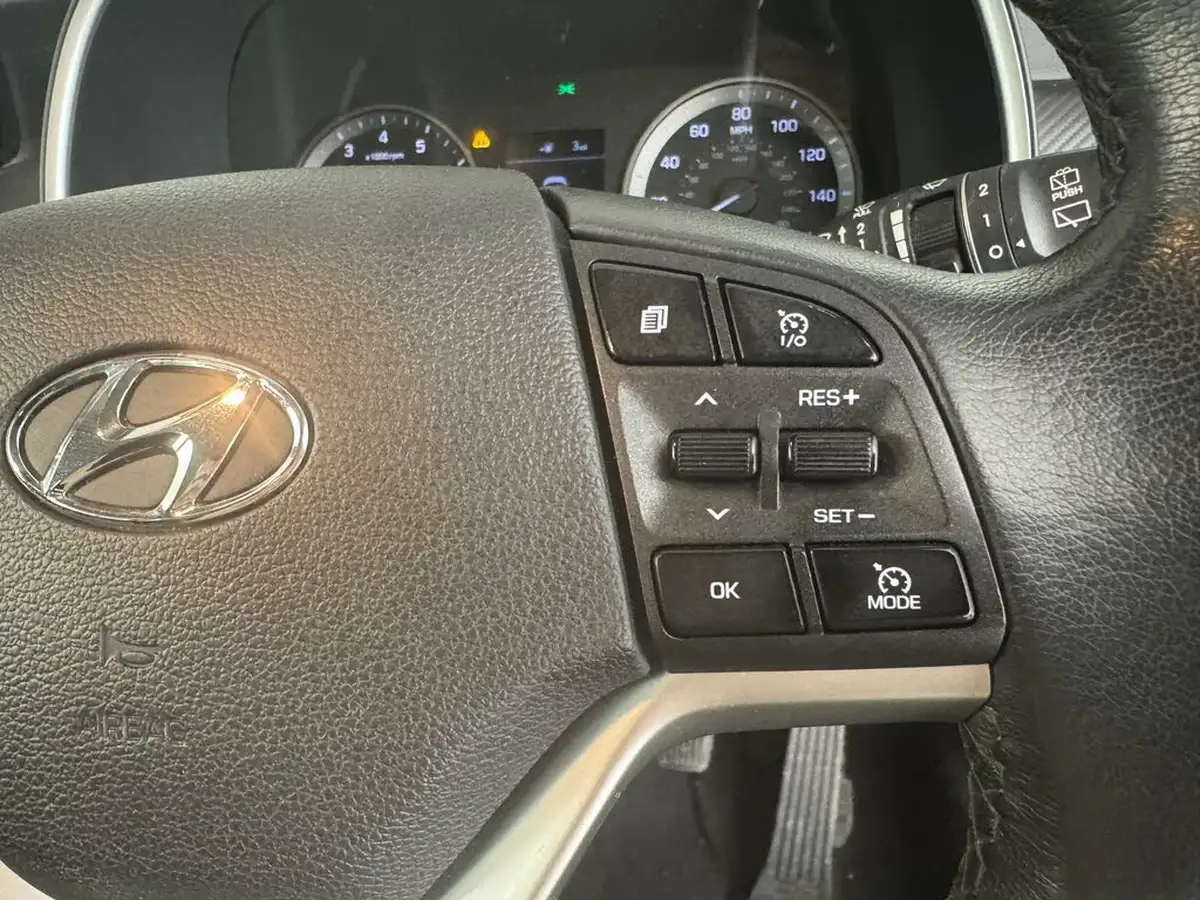 2018-hyundai-tucson-16-gdi-se-nav-big-24