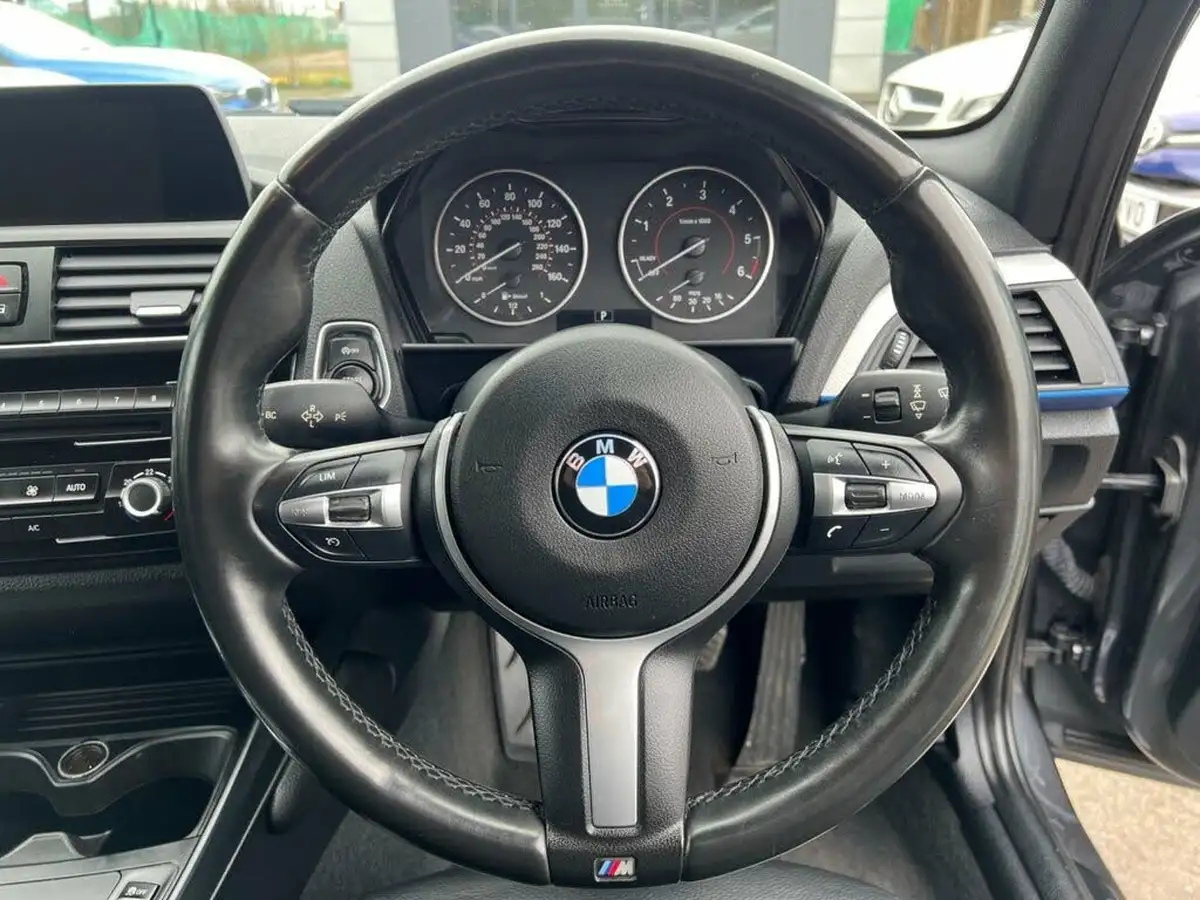 2016-bmw-1-series-20td-118d-m-sport-5d-auto-big-6