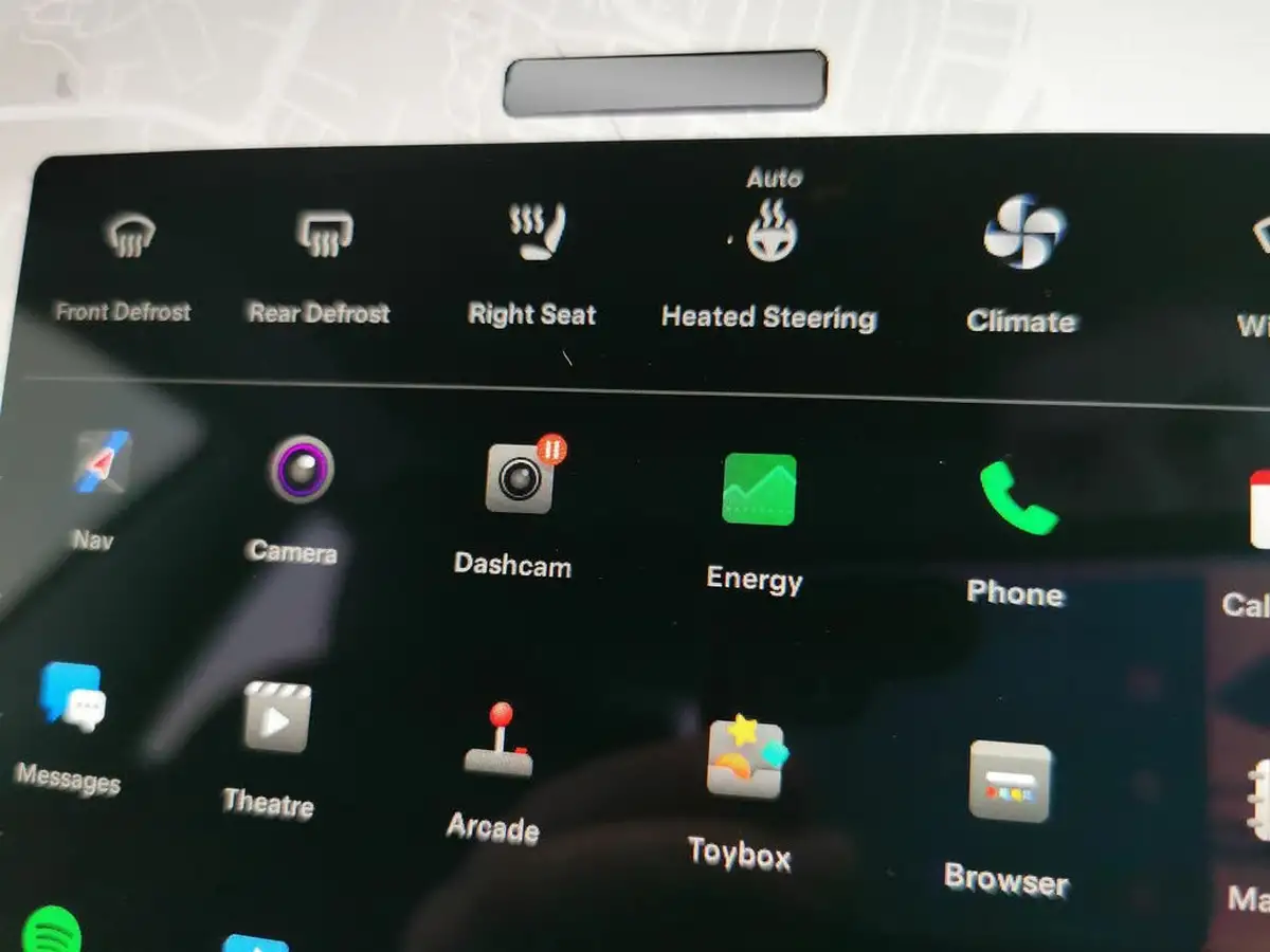 2021-tesla-model-3-e-long-range-awd-big-23