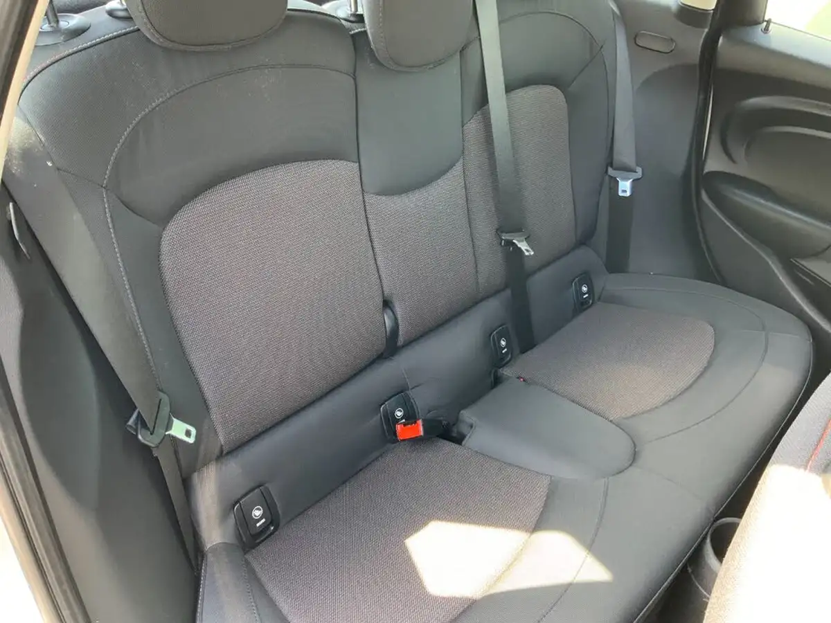 2019-mini-cooper-15-cooper-classic-hatchback-5d-big-18