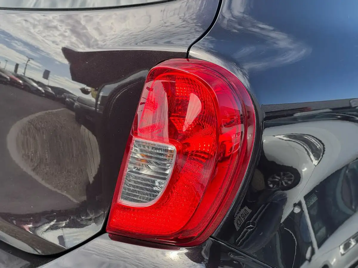 2016-nissan-micra-12-vibe-big-43