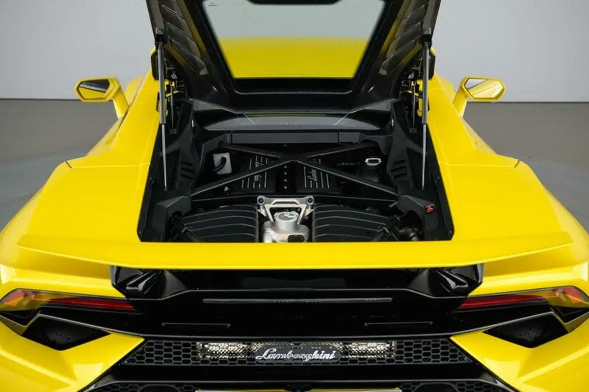 2023-lamborghini-huracan-52-tecnica-big-10
