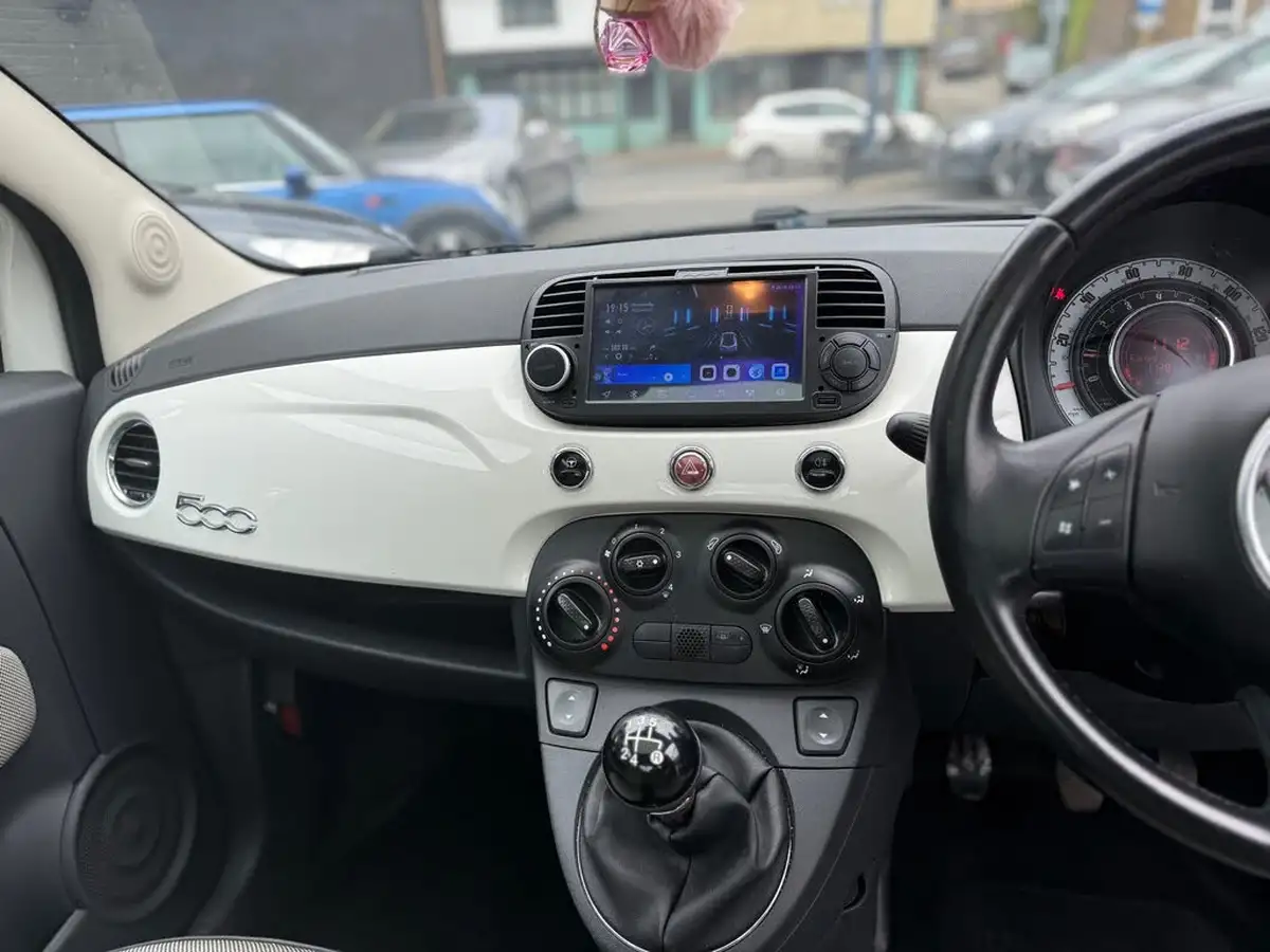 2009-fiat-500-12-lounge-big-11