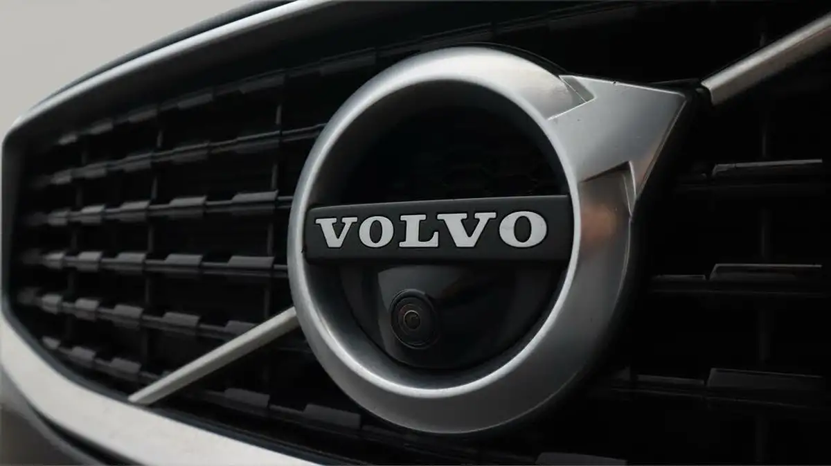 2021-volvo-s60-20-t8-r-design-plus-big-21