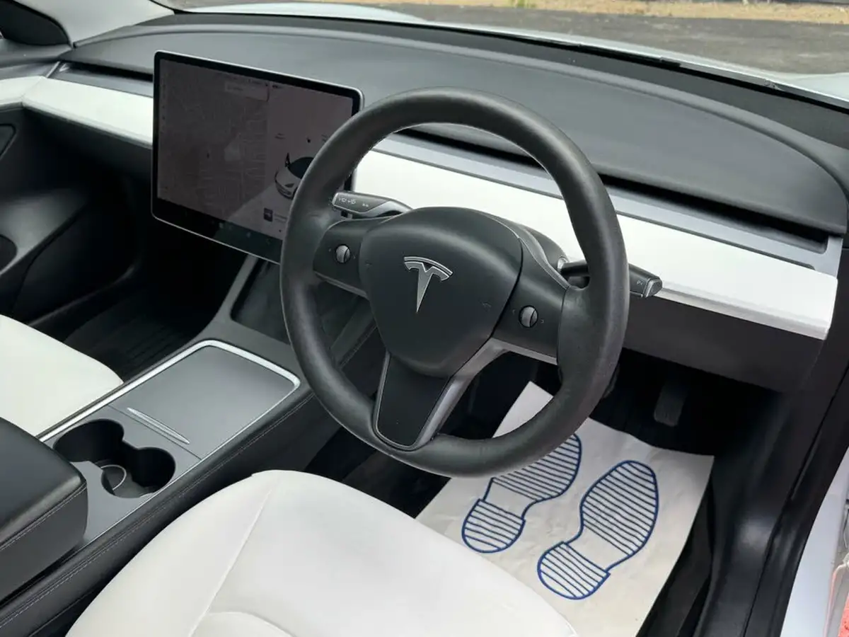 2021-tesla-model-3-e-long-range-4x4-big-17