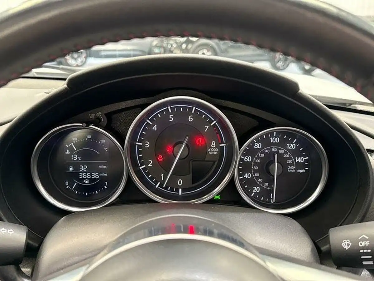 2019-mazda-mx-5-15-se-big-13