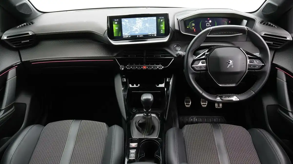2022-peugeot-208-12-puretech-gt-100bhp-big-12