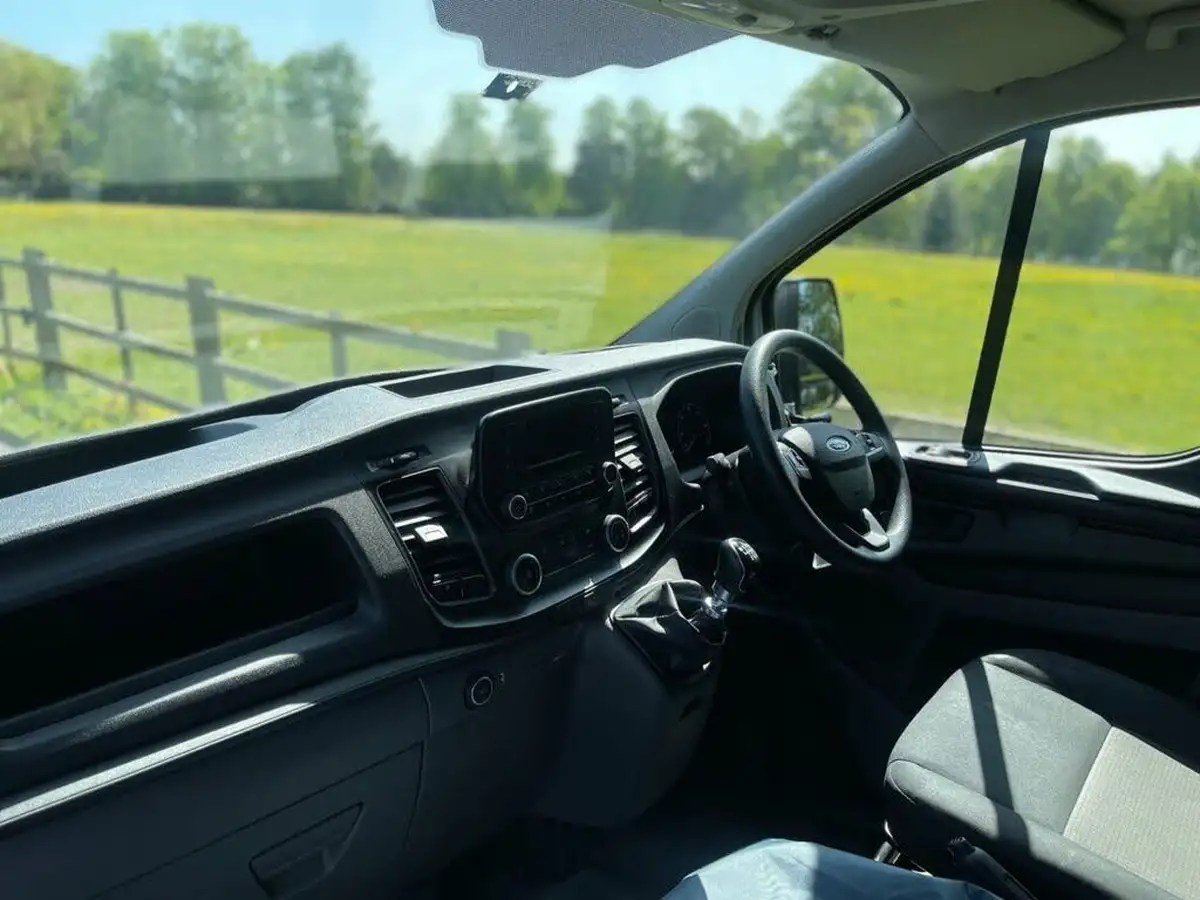 2021-ford-transit-custom-20tdci-300-l1h1-leader-105pseu6dt-panel-van-big-18