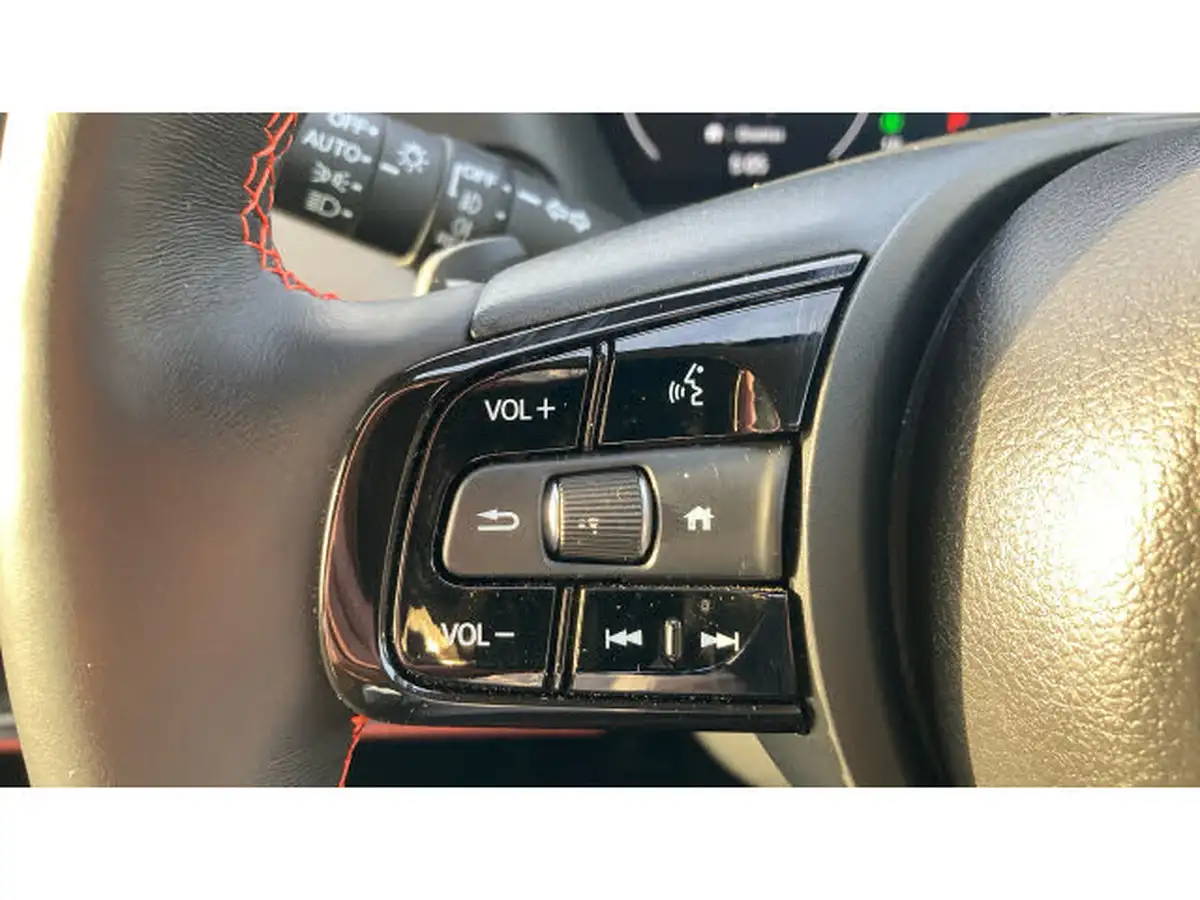 2023-honda-hr-v-15-i-mmd-advance-style-big-12