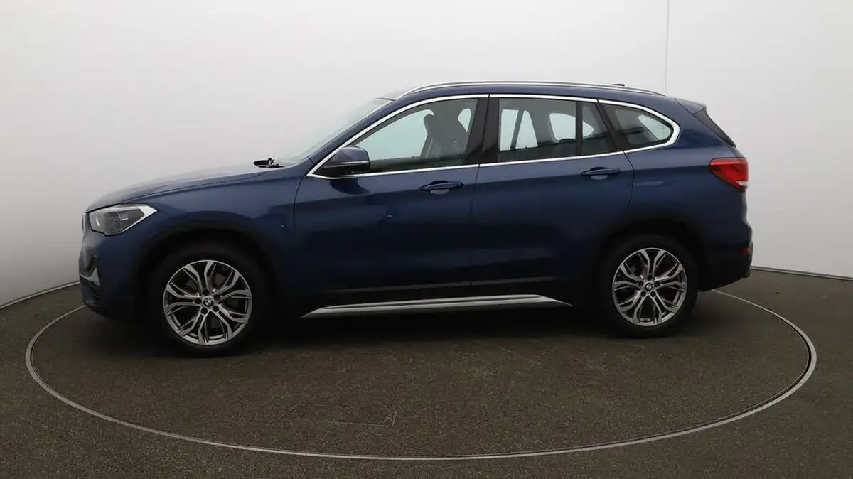 2022-bmw-x1-20-xdrive20i-xline-big-4