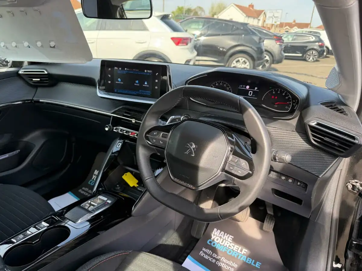 2022-peugeot-208-12-puretech-active-premium-100bhp-eat8-big-15