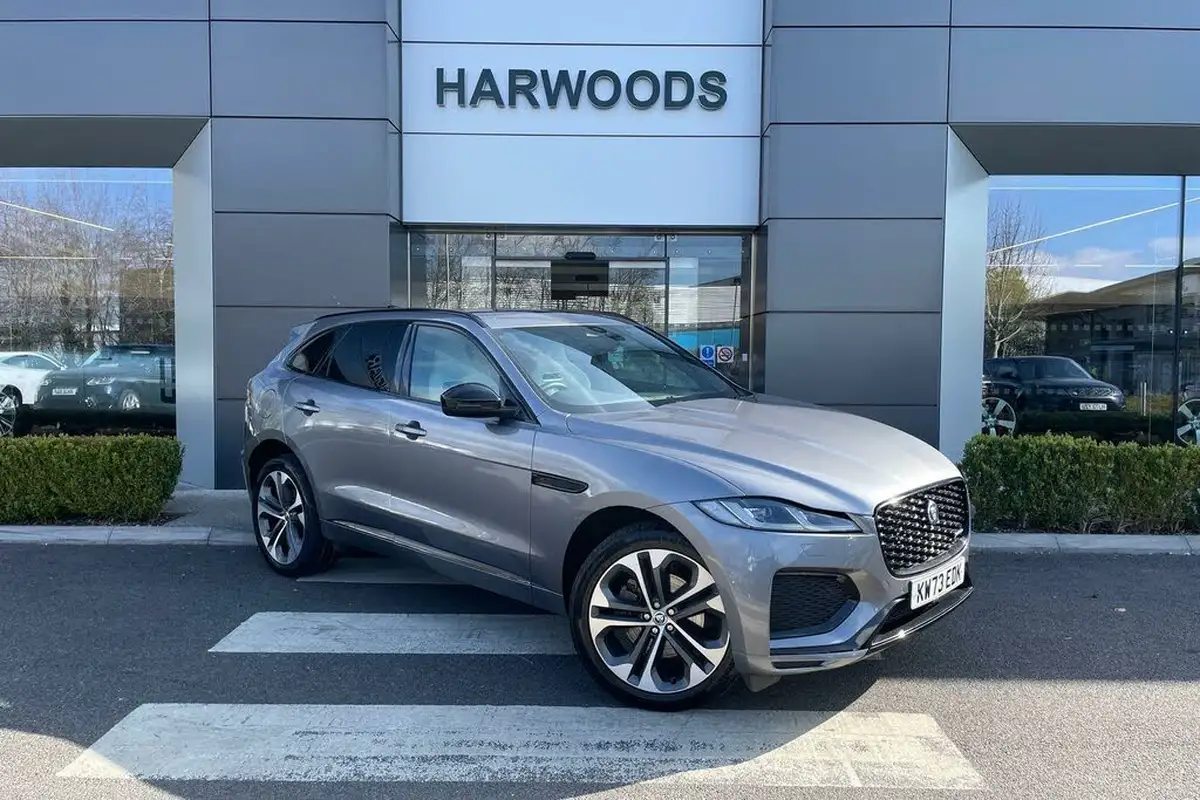 2023-jaguar-f-pace-20-d200-r-dynamic-hse-black-big-0