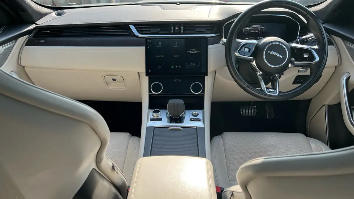 2021-jaguar-f-pace-20-p400e-hse-big-8