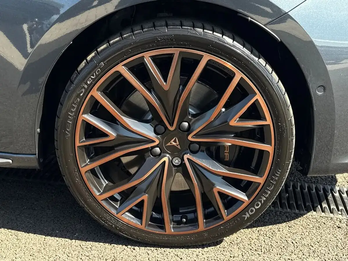 2024-cupra-leon-nf-14-e-hybrid-vz2-design-edition-estate-big-22