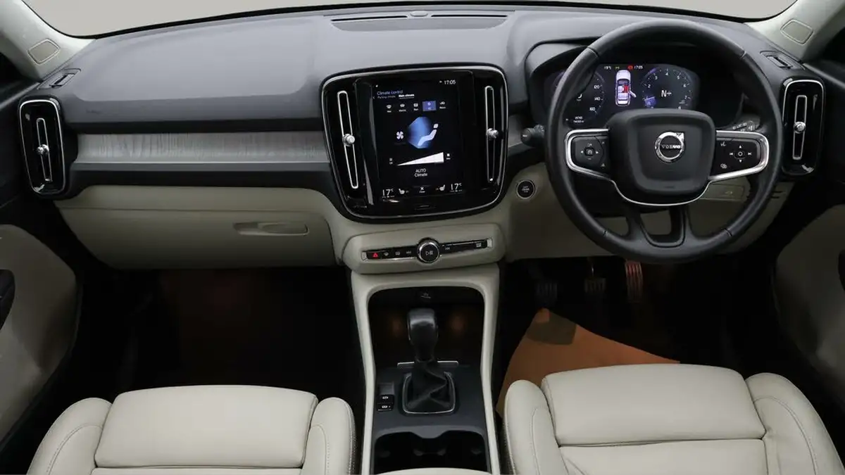 2021-volvo-xc40-15-t3-inscription-pro-163bhp-big-12