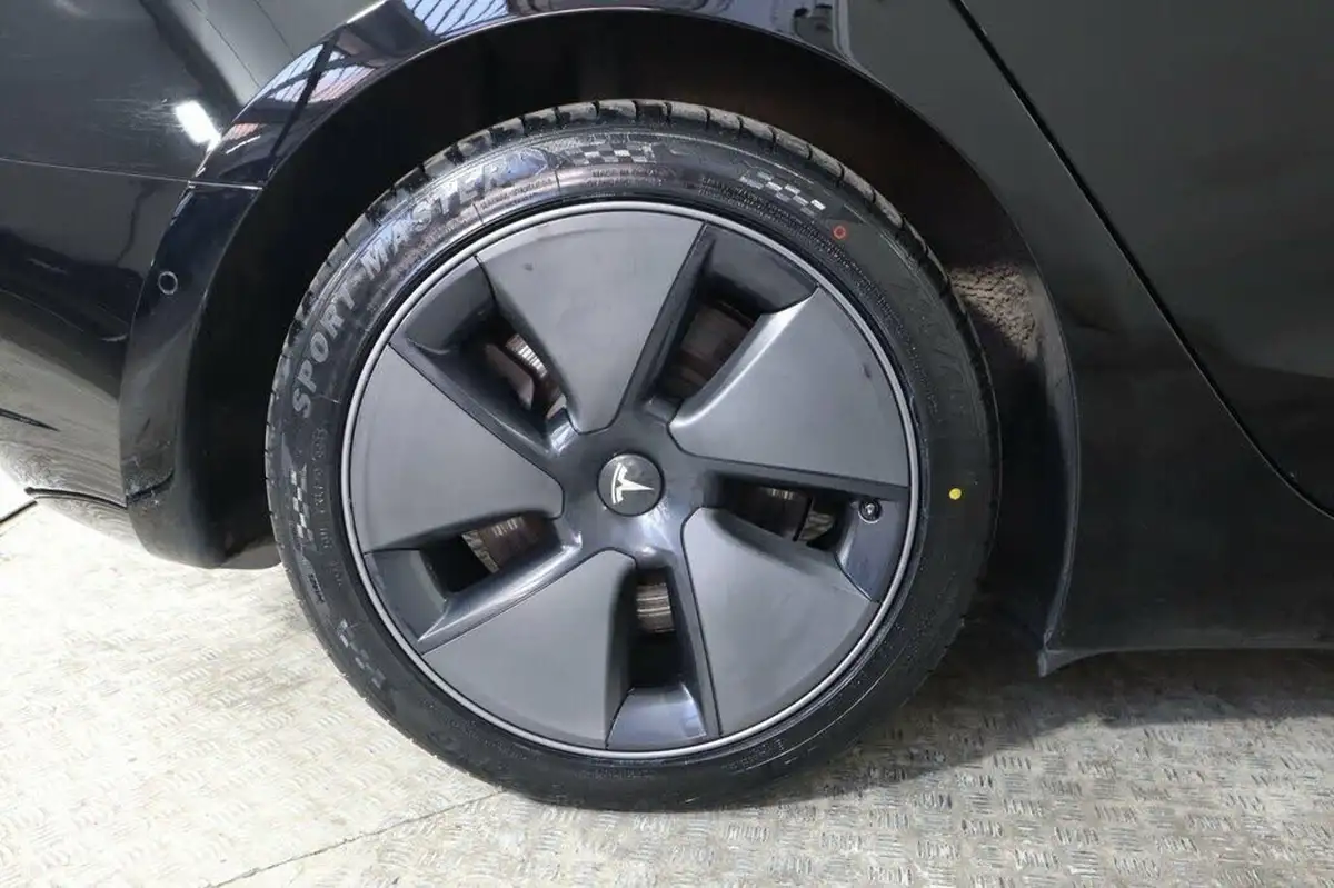 2021-tesla-model-3-e-long-range-4x4-big-18