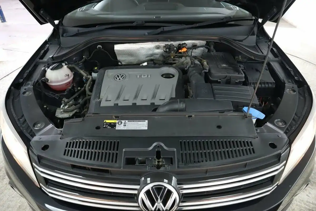 2014-volkswagen-tiguan-20tdi-match-140ps-2wd-bluemotion-tech-big-9