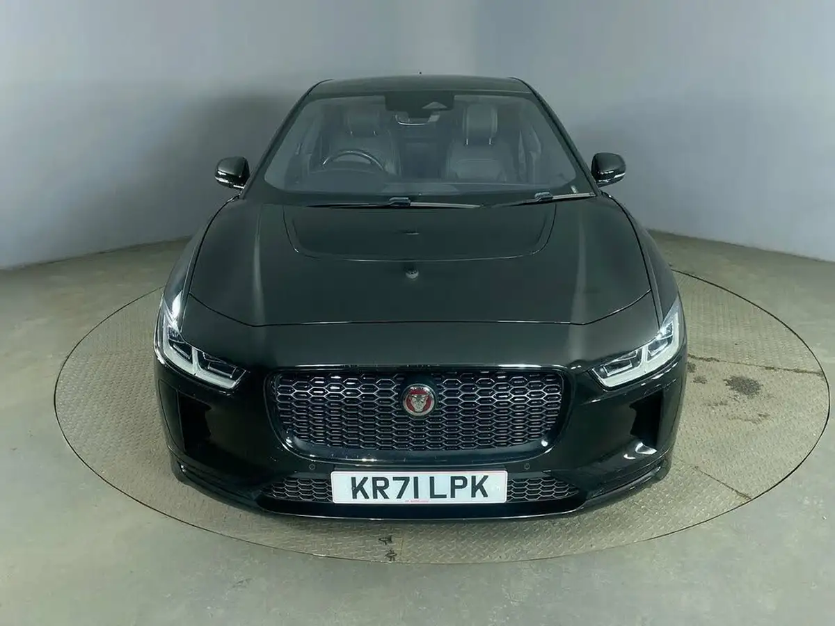2021-jaguar-i-pace-ev400-black-big-9
