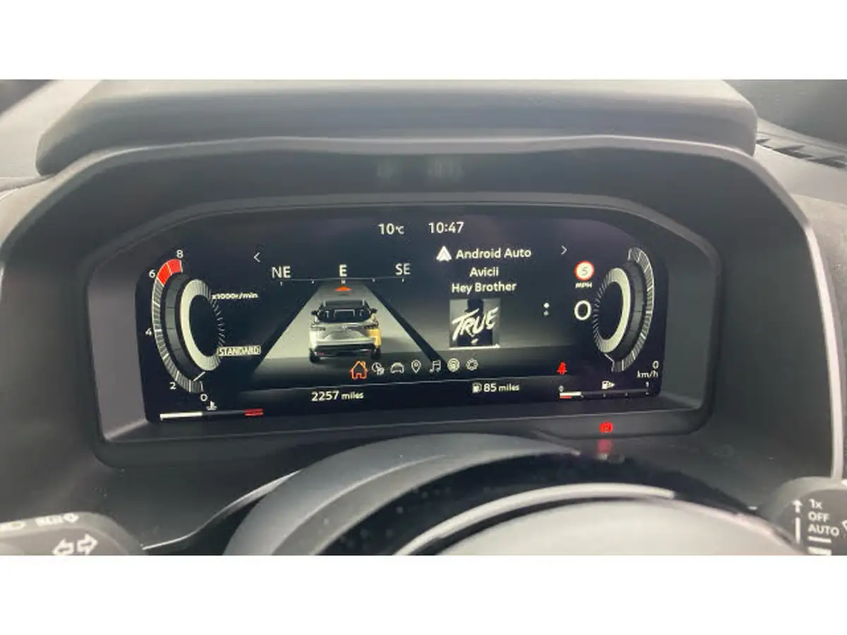 2024-nissan-qashqai-13-dig-t-n-design-158ps-big-29