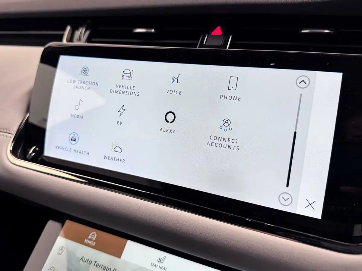 2022-land-rover-range-rover-evoque-15-p300e-r-dynamic-se-big-52