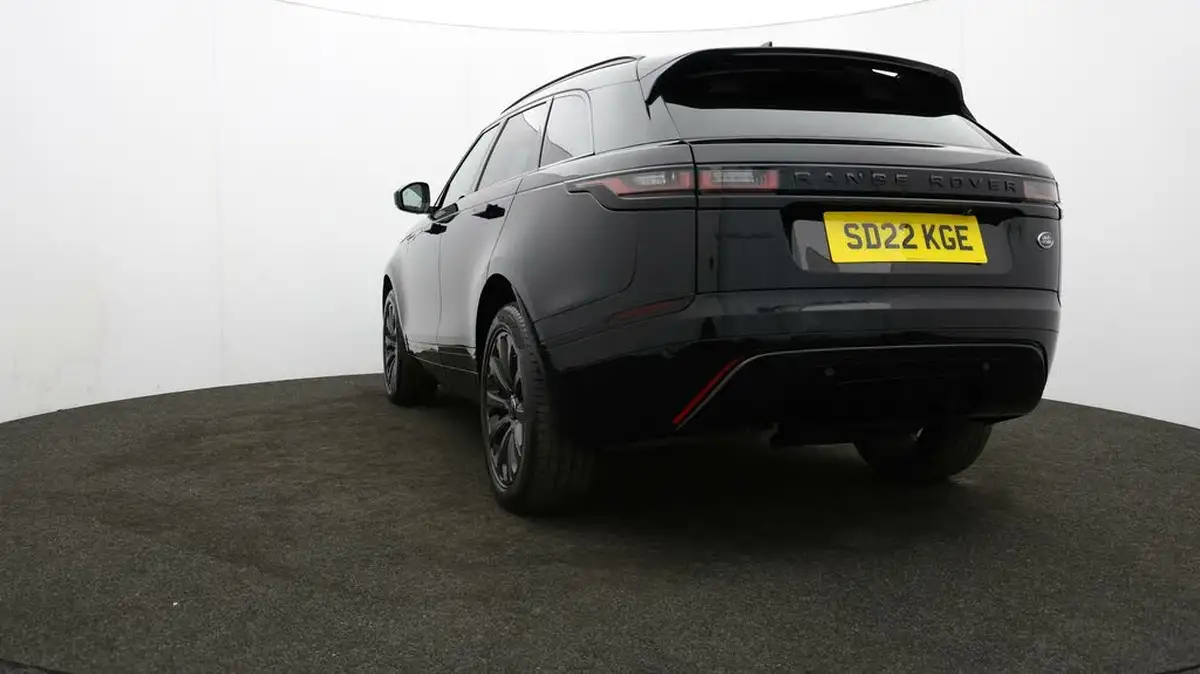 2022-land-rover-range-rover-velar-20-d200-r-dynamic-se-big-25