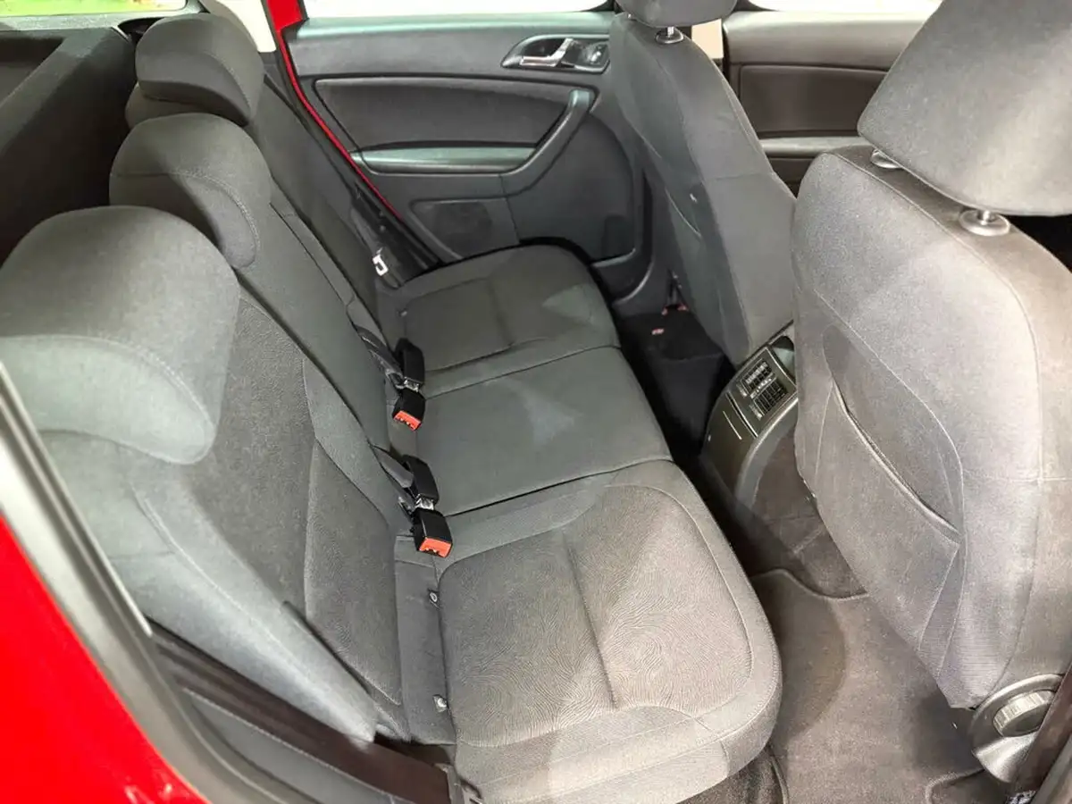2014-skoda-yeti-12-se-dsg-big-11